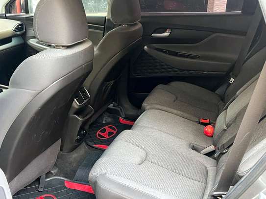 Hyundai Santafe 2019 image 8