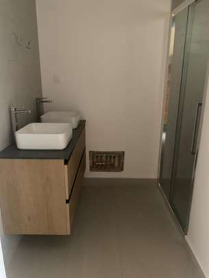 APPARTEMENT F4 A LOUER ALMADIES image 2