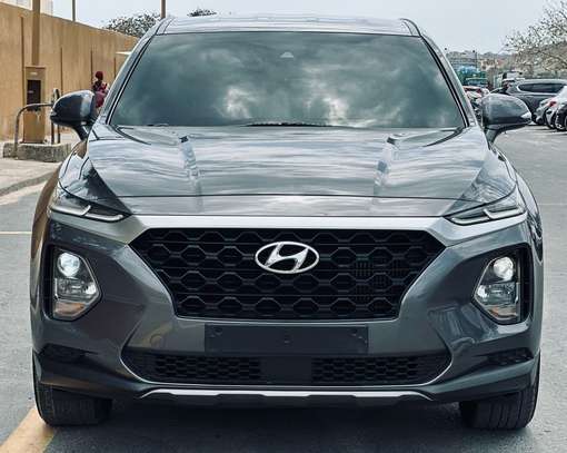 Hyundai santafe 2019 image 2