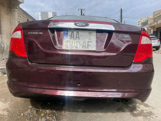 FORD FUSION SEL image 2