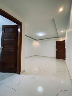 APPARTEMENT AUX MAMELLES image 4