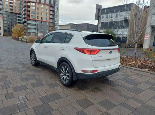 KIA SPORTAGE image 7