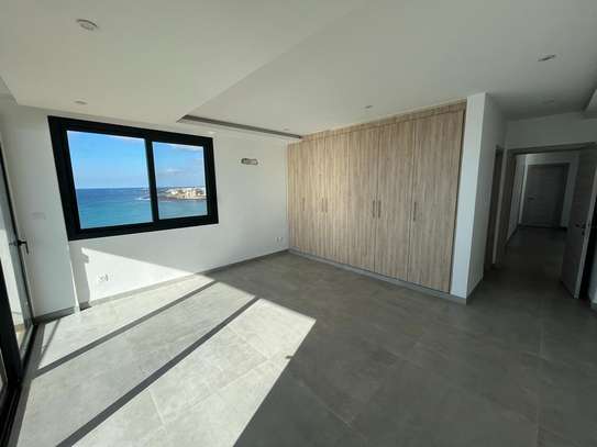 1 superbe appartement de type F4 pied dans l'eau virage image 4