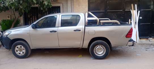 Toyota Hilux 2018 image 1