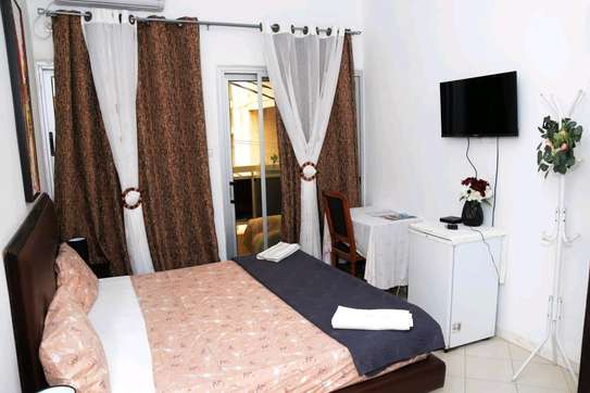 Chambre avec balcon à louer (Chez Ouly) image 6