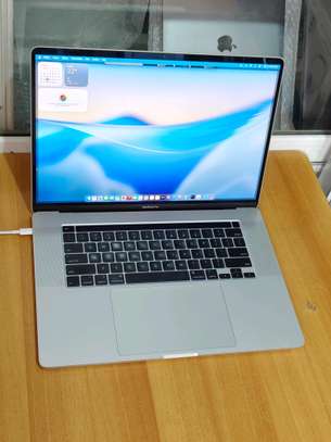 MacBook pro Toucbar 16pouce i7 image 2