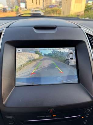 Ford Edge Titanium image 10