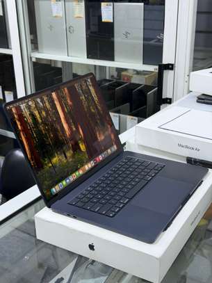 MacBook Air 2025 image 1