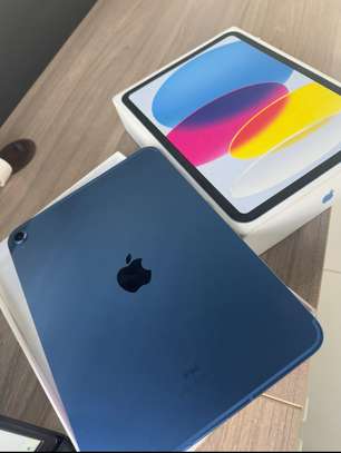 iPad 10 th generation image 1