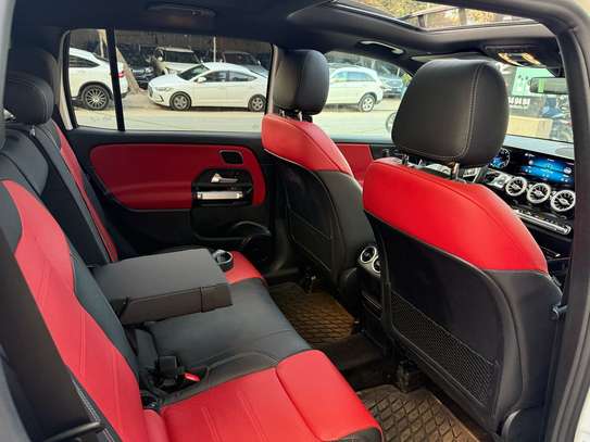 Mercedes GLB 250 2021 image 11