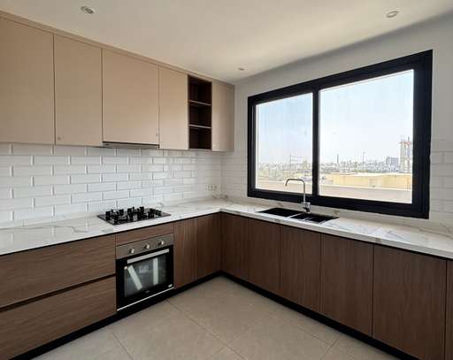 APPARTEMENT À LOUER AU POINT E image 3