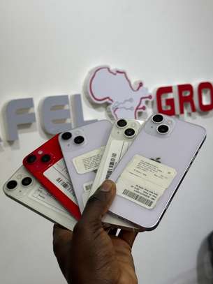 iPhone 14 simple 128go image 1