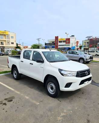 Toyota Hilux 2025 image 9