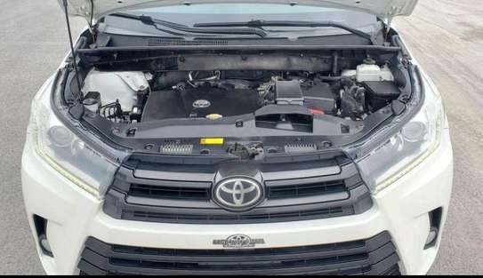 TOYOTA HYLANDER 7 places full options image 14
