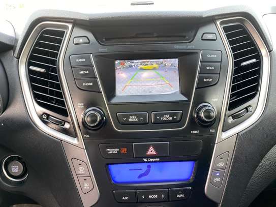 Hyundai Santafe venant full options 4 cylindres image 8