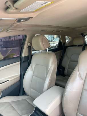 Hyundai Tucson image 5