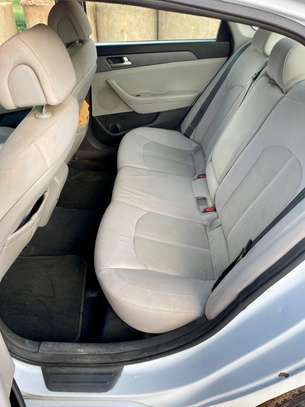 Hyundai Sonata image 7