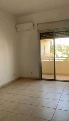 Appartement F4 lumineux à vendre cité Africa corniche image 10
