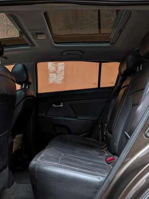 Kia Sportage full option image 10