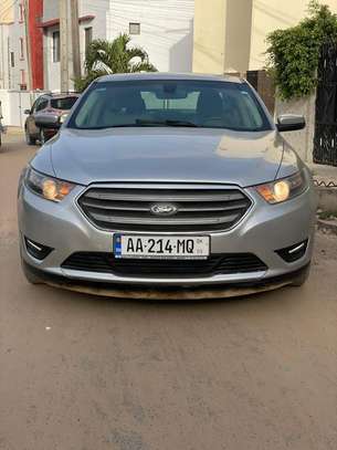 FORD TAURUS  2017 image 1