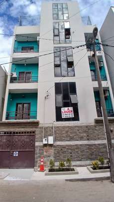 Duplex à louer a ouest foire image 1