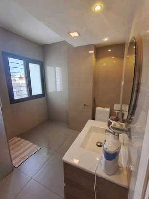 Appartement meublé Almadies image 6