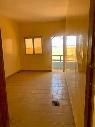 Appartement F4 à louer à la Cité CDC de Bambilor image 11