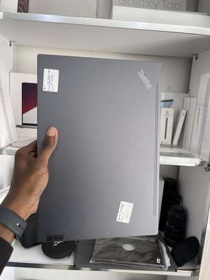 Lenovo ThinkPad T14S - I5 11th image 3
