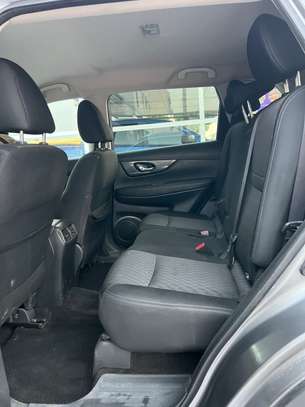 Nissan rogue image 6