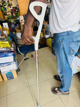 Canne anglaise, Béquille de maintien réglable image 9