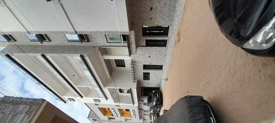 Appartements de standing à louer sur front de terre image 1