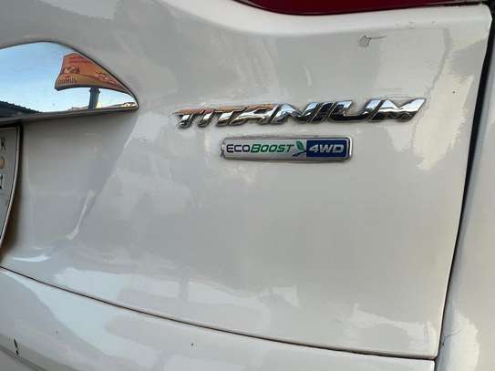 Ford Escape Titanium version 4x4 image 9