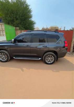 Prado VX année 2021 à vendre image 7