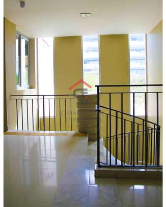 BUREAUX A LOUER A FANN RESIDENCE image 3