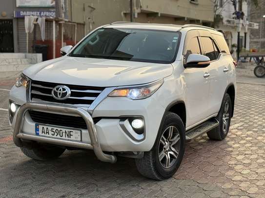 Toyota Fortuner  EX,R 2018 image 4