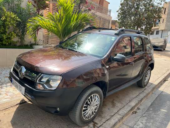 RENAULT DUSTER image 4
