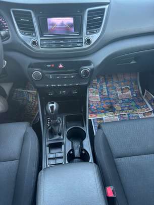 HYUNDAI TUCSON  4x4 image 15