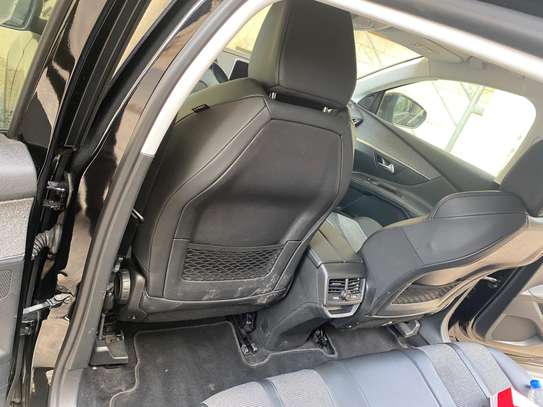 Peugeot 3008 2019 image 8