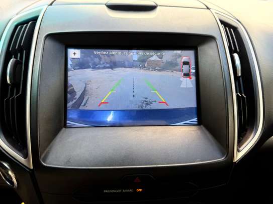 Ford edge SEL image 4