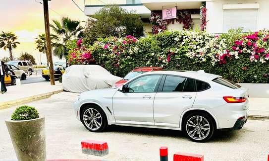 BMW X4 M40i image 4