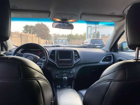 JEEP CHEROKEE LATITUDE 2019 image 14
