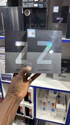 Samsung Z fold 3 256GB scellé image 2