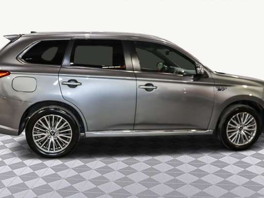 Mitsubishi Outlander PHEV 2020 image 5