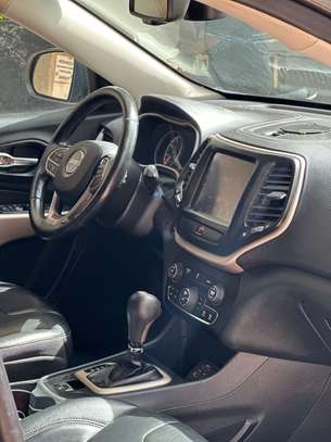 Jeep Cherokee 2017 image 10