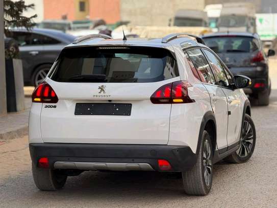 Peugeot 2008 année 2017 image 7