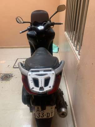 Xmax 250 image 7