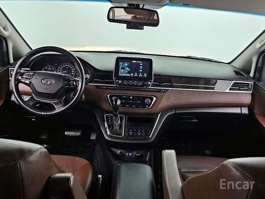Hyundai Starex 9 places VIP 2019 Exclusive image 5