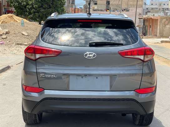 HYUNDAI TUCSON 2017 image 6