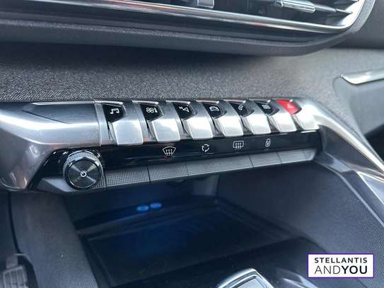 Peugeot 5008 image 10
