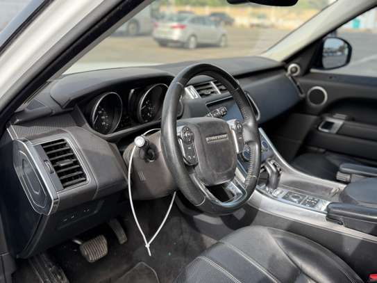 Ranger Rover sport image 12
